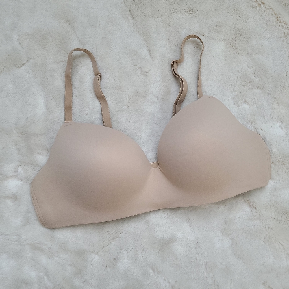 SOMA enbliss wireless clip down nursing bra 38B